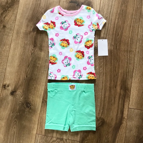 baby girl short sleeve pajamas